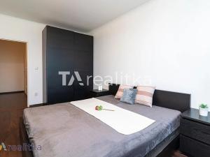 Prodej bytu 2+kk, Ostrava, Na Baranovci, 57 m2