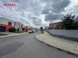Pronájem bytu 1+kk, Chýně, Premonstrátů, 36 m2