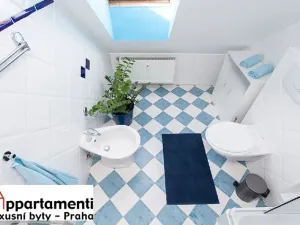 Prodej bytu 2+kk, Praha - Nové Město, V tůních, 58 m2
