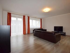 Pronájem rodinného domu, Praha - Řepy, Na Fialce II, 220 m2