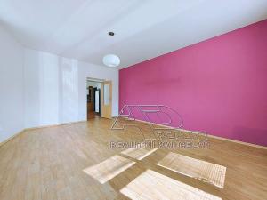 Pronájem bytu 2+1, České Budějovice, Jírovcova, 74 m2