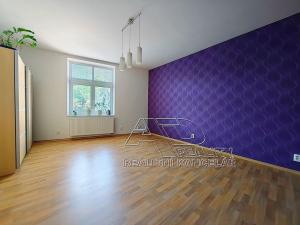 Pronájem bytu 2+1, České Budějovice, Jírovcova, 74 m2