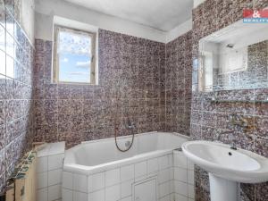 Prodej rodinného domu, Kněževes, Jižní, 140 m2