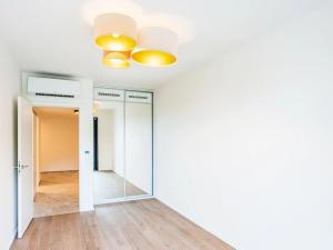Pronájem bytu 2+kk, Praha - Modřany, Československého exilu, 59 m2