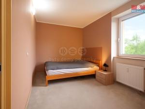 Prodej bytu 3+1, Karlovy Vary - Stará Role, Nerudova, 66 m2