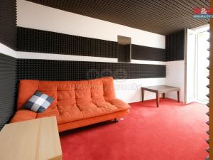 Prodej bytu 3+1, Karlovy Vary - Stará Role, Nerudova, 66 m2