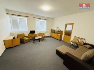 Prodej obchodního prostoru, Loštice, Hradská, 3252 m2