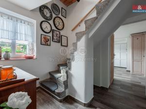 Prodej rodinného domu, Libá, 320 m2