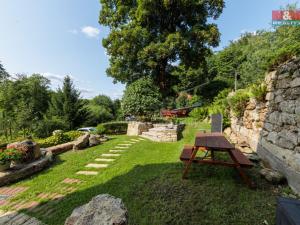 Prodej rodinného domu, Libá, 320 m2