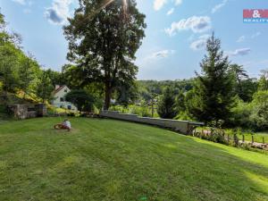 Prodej rodinného domu, Libá, 320 m2