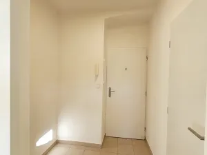 Pronájem bytu 2+kk, Praha - Žižkov, Rokycanova, 39 m2