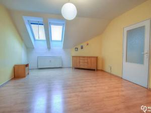 Prodej bytu 3+1, Olomouc, Jiráskova, 84 m2