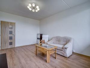 Pronájem bytu 2+1, Chomutov, Bezručova, 55 m2