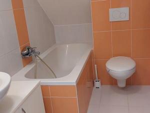 Pronájem bytu 2+kk, Brno - Královo Pole, Skácelova, 45 m2
