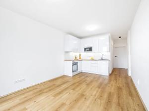Prodej bytu 2+kk, Praha - Zličín, Prušánecká, 71 m2