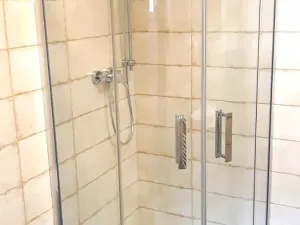 Pronájem bytu 1+kk, Praha - Libeň, Zenklova, 37 m2