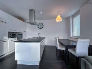 Prodej bytu 3+kk, Praha - Stodůlky, Svitákova, 70 m2