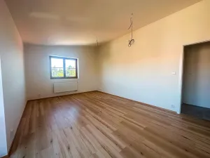 Prodej bytu 3+kk, Velvary, Chržínská, 91 m2