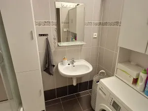 Pronájem bytu 2+kk, Praha, U pramene, 50 m2