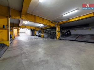 Pronájem garážového stání, Praha - Libeň, Kašparovo náměstí, 12 m2
