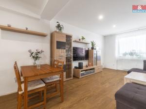 Prodej bytu 3+1, Huštěnovice, 84 m2