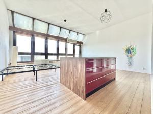 Pronájem bytu 1+kk, Praha - Stodůlky, V hůrkách, 32 m2