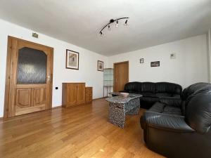 Prodej bytu 3+1, Příbram, Politických vězňů, 84 m2