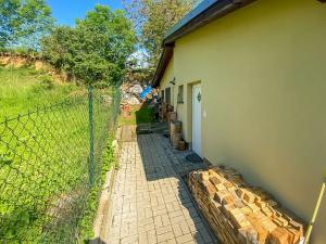 Prodej bytu 2+kk, Červené Pečky, Dobešovice, 66 m2