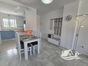 Prodej bytu 3+kk, San Luis de Sabinillas, Španělsko, 69 m2