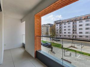 Pronájem bytu 1+kk, Praha - Žižkov, Tetauerova, 33 m2