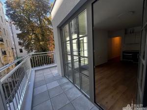 Pronájem bytu 1+kk, Praha - Vinohrady, Korunní, 27 m2