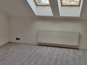 Pronájem bytu 1+kk, Jablonec nad Nisou, Podhorská, 40 m2