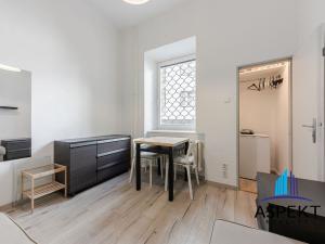 Pronájem bytu, Praha - Vinohrady, Londýnská, 17 m2