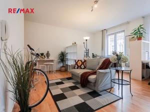 Pronájem bytu 1+kk, Praha - Žižkov, Husitská, 41 m2