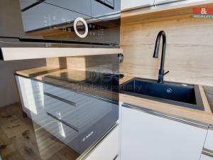 Prodej bytu 2+1, Chomutov, Skalková, 51 m2