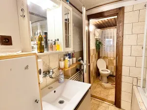 Prodej rodinného domu, Sezemice, 200 m2