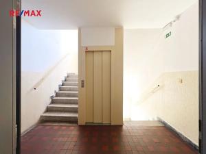 Pronájem bytu 2+kk, Praha - Hostivař, plukovníka Mráze, 40 m2