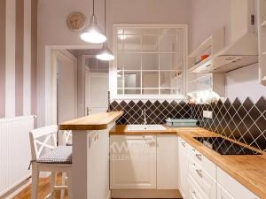 Pronájem bytu 2+1, Praha - Nové Město, Žitná, 62 m2