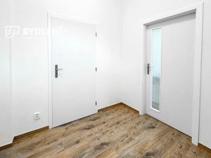Pronájem bytu 2+kk, Teplice, Benešovo náměstí, 48 m2