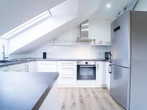 Pronájem bytu 4+kk, Veletov, 80 m2