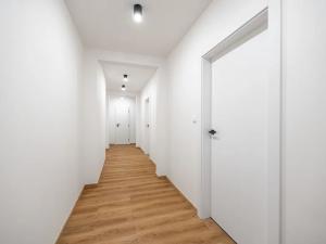 Prodej bytu 3+kk, Praha - Strašnice, Nučická, 72 m2