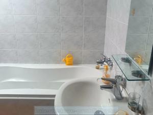 Pronájem bytu 3+kk, Praha - Dolní Měcholupy, Za kovárnou, 85 m2