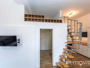 Pronájem bytu 1+kk, Praha - Košíře, Plzeňská, 37 m2