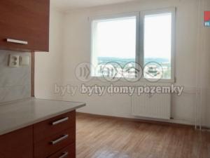 Prodej bytu 3+1, Chomutov, Bezručova, 85 m2