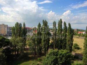 Prodej bytu 3+1, Chomutov, Bezručova, 85 m2