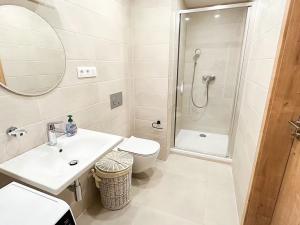 Pronájem bytu 1+kk, Praha, Kolbenova, 38 m2