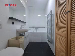 Pronájem bytu 2+kk, Praha - Strašnice, Nad Primaskou, 54 m2