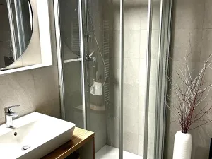 Pronájem bytu 2+kk, Praha, Kubánské náměstí, 55 m2