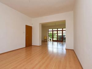 Pronájem rodinného domu, Praha - Libuš, Nad šejdrem, 252 m2