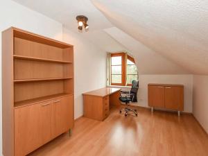 Pronájem rodinného domu, Praha - Libuš, Nad šejdrem, 252 m2